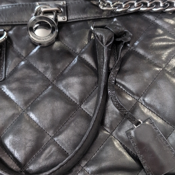 Michael Kors Hamilton quilt metallic gray tote bag - Picture 4 of 7